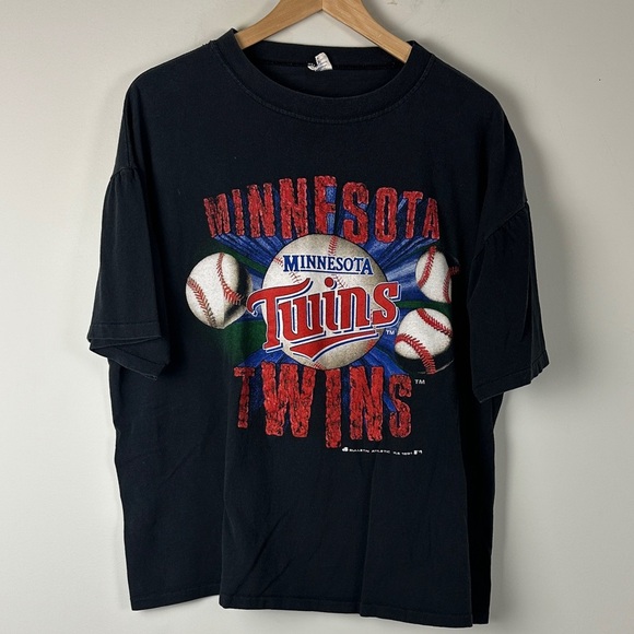 Vintage 1990s MLB Minnesota Twins Russell Athletic T-Shirt - Size XL - Picture 2 of 9